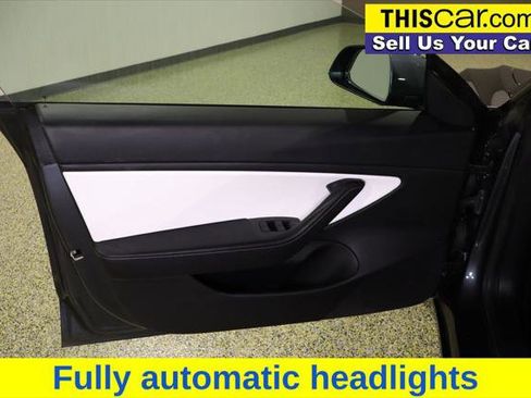 Used 2021 Tesla Model 3 Long Range image 21