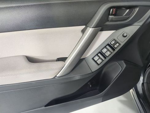 Used 2014 Subaru Forester 2.5i Premium w/ All-Weather Package image 21