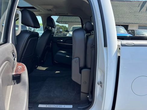 Used 2008 GMC Sierra 1500 Denali AWD/4WD image 22