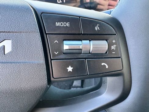 New 2026 Kia Sportage LX image 15