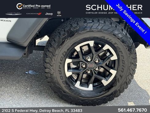 Used 2025 Jeep Wrangler Unlimited Rubicon w/ Safety Group AWD/4WD image 9