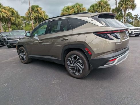 Certified 2025 Hyundai Tucson Limited AWD/4WD image 6