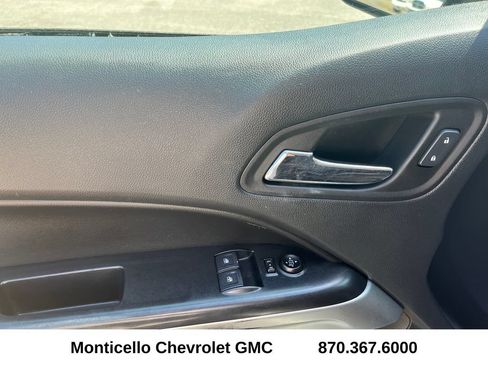 Used 2022 Chevrolet Colorado LT w/ Fleet Safety Package RWD image 11