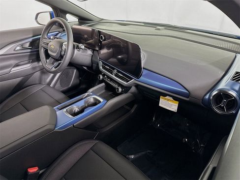 New 2026 Chevrolet Equinox EV LT image 22