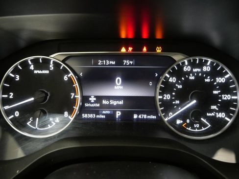 Used 2025 Nissan Rogue SV AWD/4WD image 15