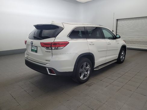Used 2019 Toyota Highlander Limited Platinum AWD/4WD image 9