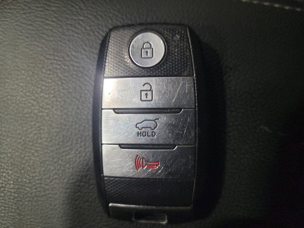 Used 2017 Kia Sorento EX w/ EX Premium Package AWD/4WD image 32