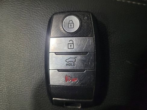 Used 2017 Kia Sorento EX w/ EX Premium Package AWD/4WD image 32