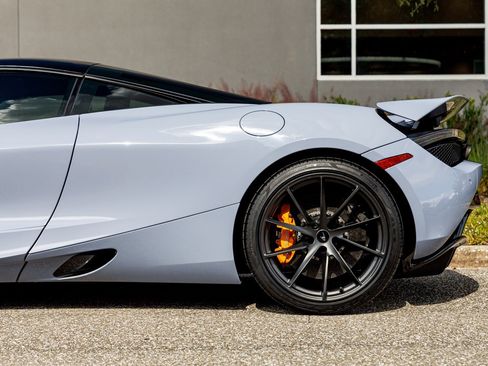 Used 2019 McLaren 720S Performance image 5
