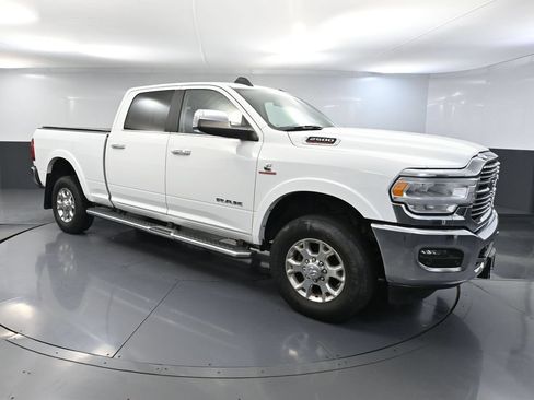 Used 2022 RAM 2500 Laramie AWD/4WD image 1