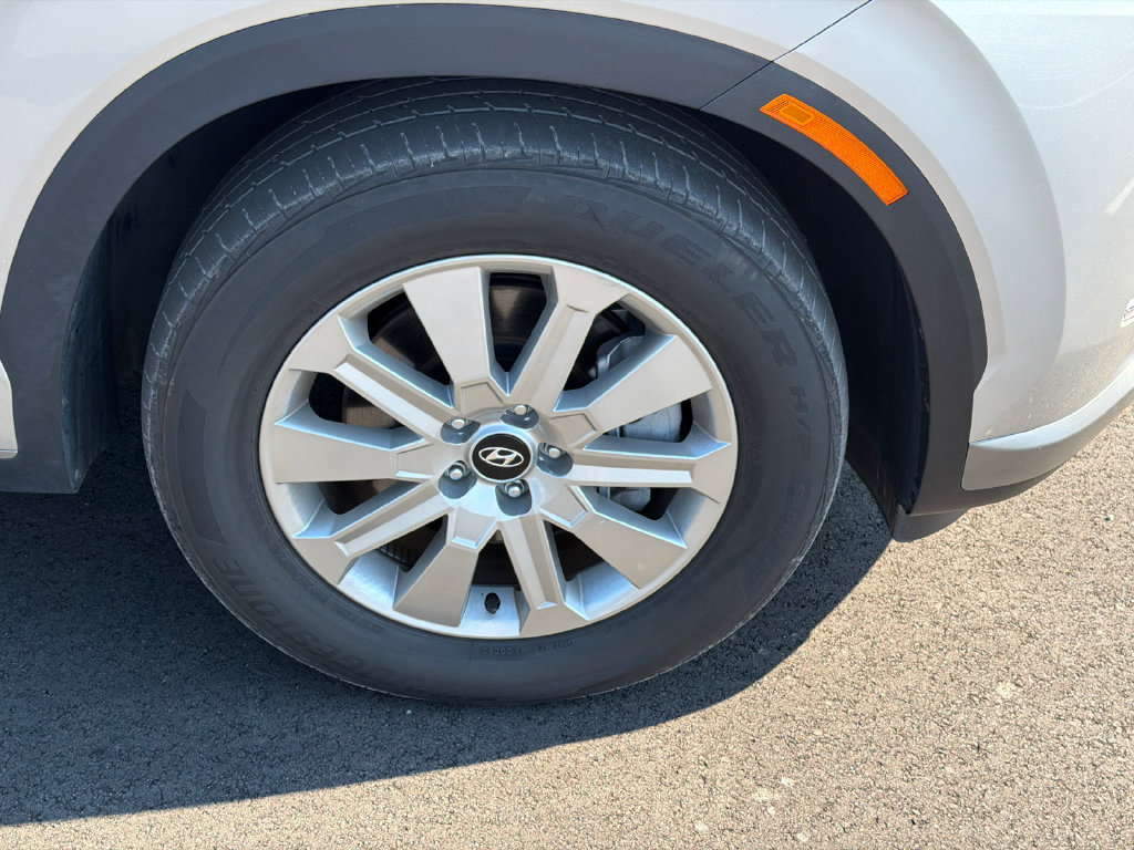 Used 2025 Hyundai Palisade SEL FWD image 12