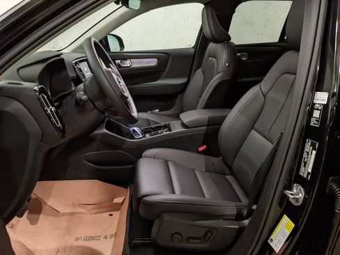 New 2026 Volvo XC40 B5 Plus w/ Climate Package image 11