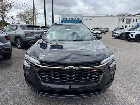 New 2026 Chevrolet Trax RS w/ Driver Confidence Package image 2