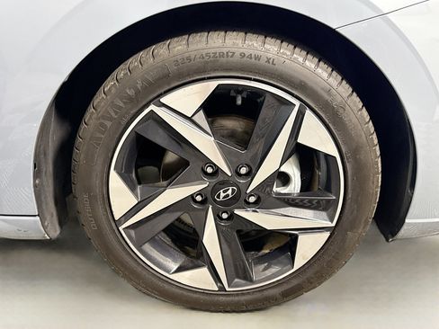 Used 2023 Hyundai Elantra SEL w/ Convenience Package FWD image 32