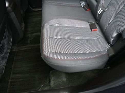 Used 2017 Chevrolet Equinox LT w/ Convenience Package image 21