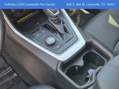 Used 2021 Toyota RAV4 Limited image 22