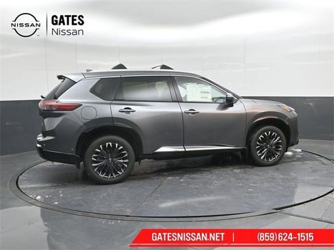 New 2026 Nissan Rogue Platinum w/ Platinum Premium Package image 3