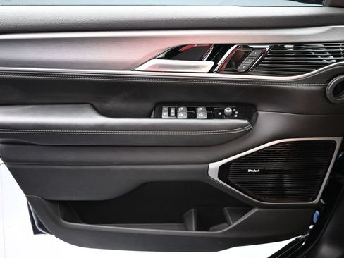 New 2026 Jeep Grand Wagoneer Limited AWD/4WD image 18