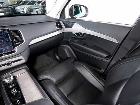Certified 2023 Volvo XC90 B6 Ultimate w/ Protection Package Premier image 7