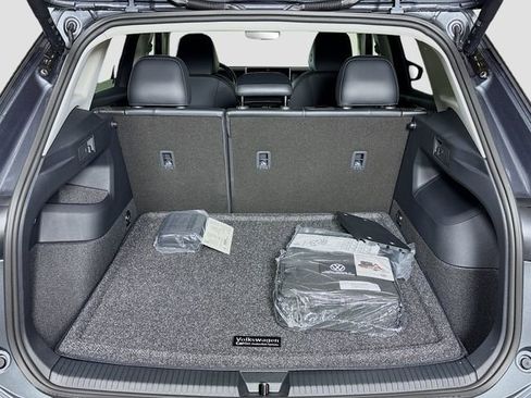 New 2026 Volkswagen Tiguan SE image 27