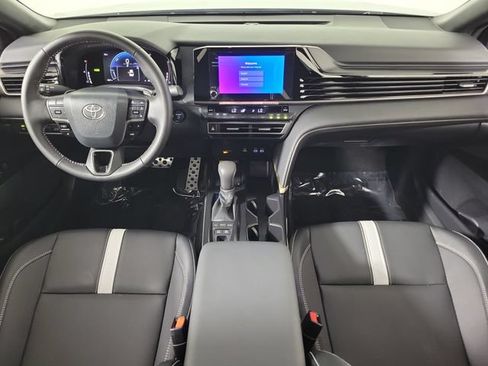 Used 2026 Toyota Camry SE w/ Convenience Package FWD image 16