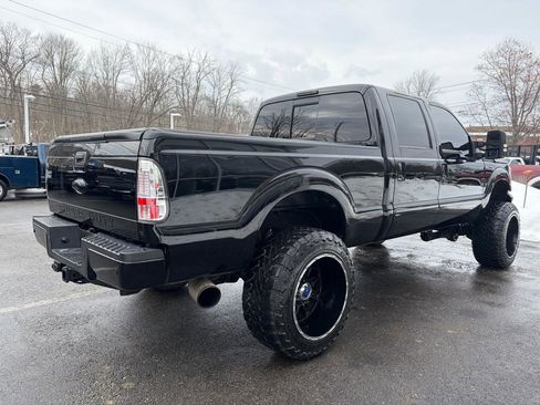 Used 2016 Ford F250 Lariat w/ Chrome Package image 8