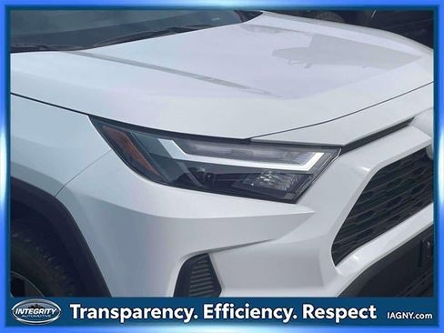 Used 2025 Toyota RAV4 XLE w/ Convenience Package image 10
