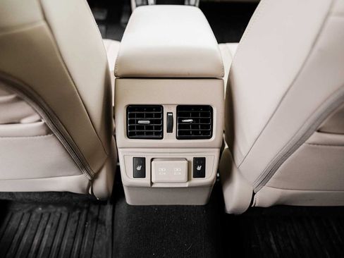 Used 2019 Subaru Outback 2.5i Limited w/ Popular Package #2 image 36