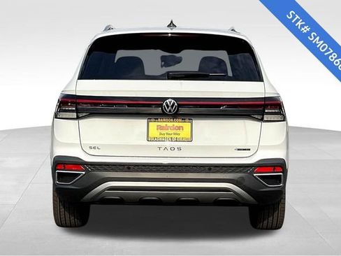 New 2025 Volkswagen Taos SEL image 4