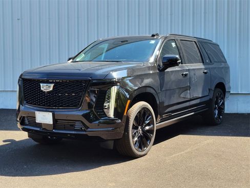 New 2025 Cadillac Escalade ESV Sport Platinum w/ LPO, ONYX Package image 7