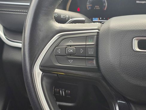 Used 2022 Jeep Grand Cherokee L Laredo w/ Luxury Tech Group I image 37