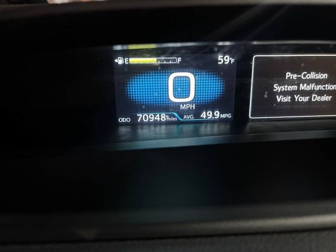 Used 2022 Toyota Prius XLE w/ Advanced Technology Package FWD image 12
