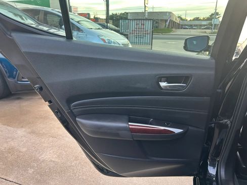 Used 2016 Acura TLX FWD image 18