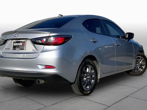 Used 2019 Toyota Yaris LE FWD image 12