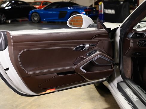 Used 2013 Porsche 911 Carrera S image 23