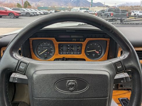 Used 1990 Jaguar XJS V12 Convertible image 17