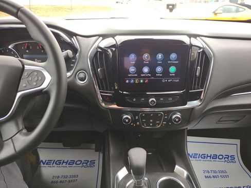 Used 2023 Chevrolet Traverse LT AWD/4WD image 17
