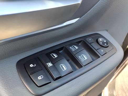 Used 2020 RAM 1500 Big Horn image 12