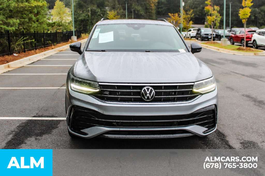Used 2023 Volkswagen Tiguan SE R-Line AWD/4WD image 9