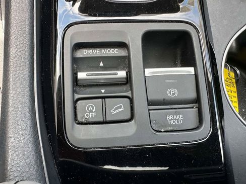 Used 2023 Honda Pilot Elite image 27