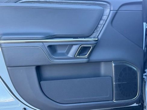 Used 2022 Rivian R1T Launch Edition image 15