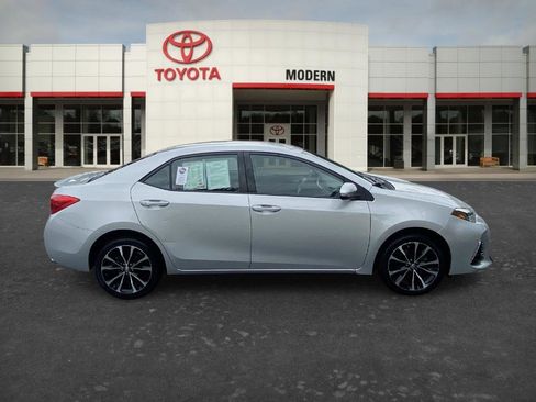 Used 2018 Toyota Corolla SE FWD image 4