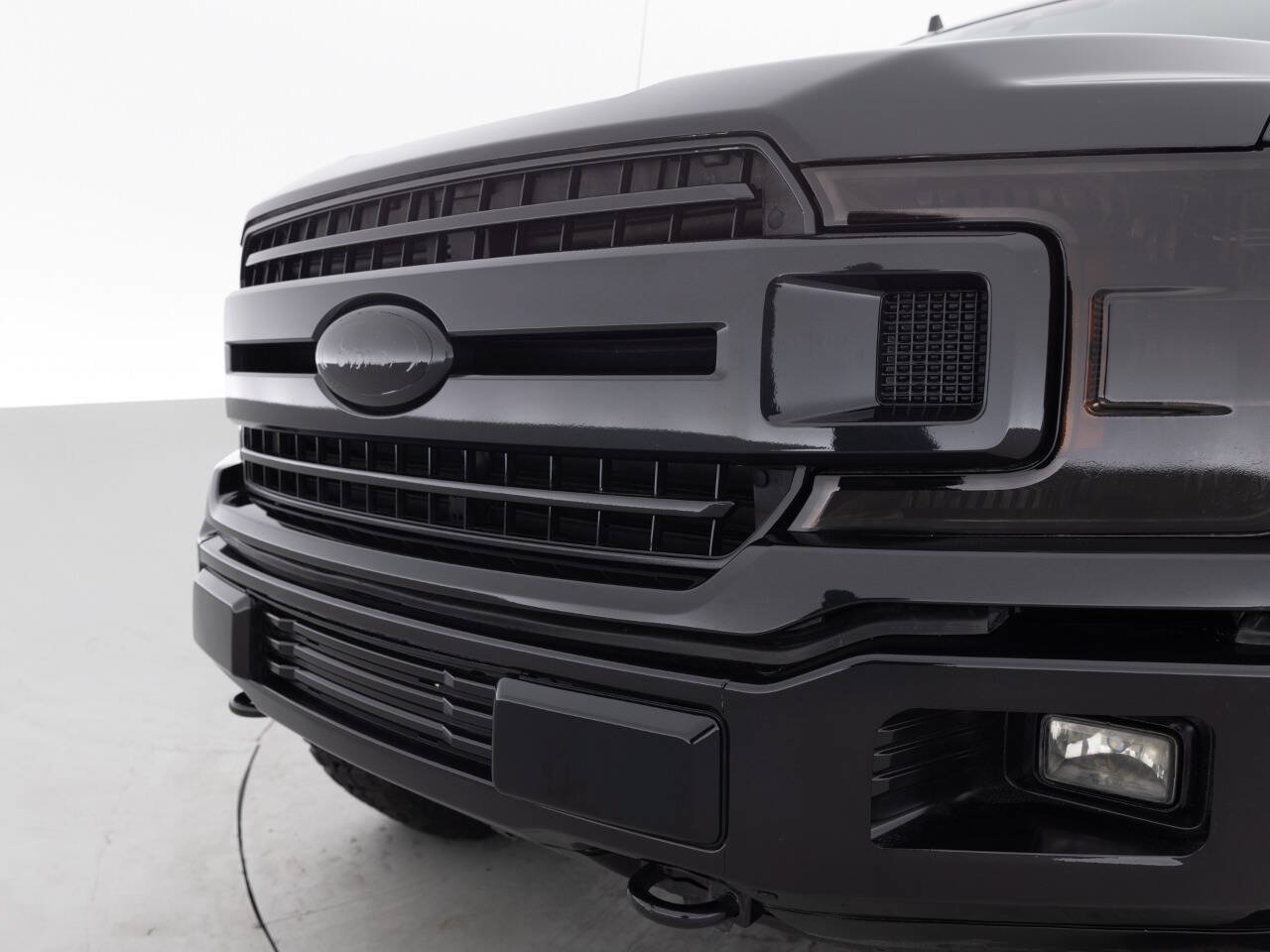 Used 2019 Ford F150 XLT w/ Equipment Group 302A Luxury AWD/4WD image 15