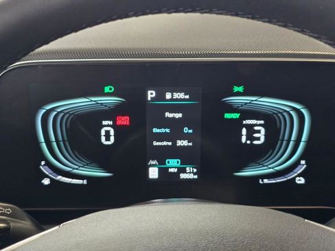Used 2025 Kia Niro EX w/ EX Cold Weather Package FWD image 27