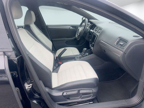 Used 2016 Volkswagen Jetta Sport image 27