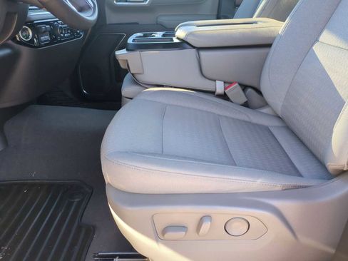 Used 2025 Chevrolet Silverado 1500 LT image 19