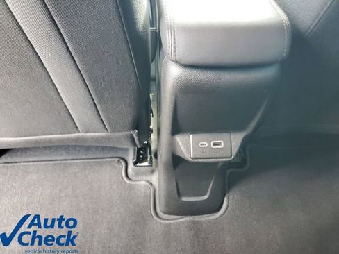 Used 2023 Chevrolet Bolt EUV LT w/ Comfort Package FWD image 14
