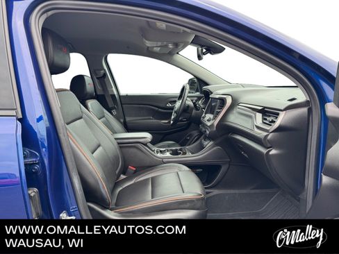 Used 2023 GMC Acadia AT4 w/ Technology Package AWD/4WD image 14