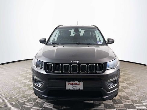 Used 2020 Jeep Compass Latitude w/ Popular Equipment Group AWD/4WD image 2