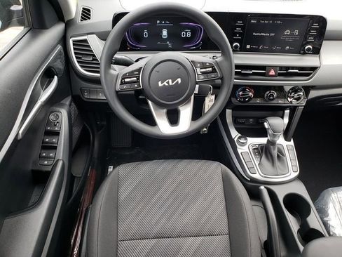 New 2026 Kia Seltos LX AWD/4WD image 8
